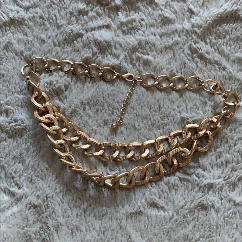 Multilayer Chain Necklace - Picture 2 of 3
